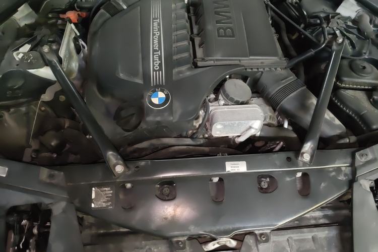 Used BMW 7 Series 2013 740Li xDrive Engine Bay