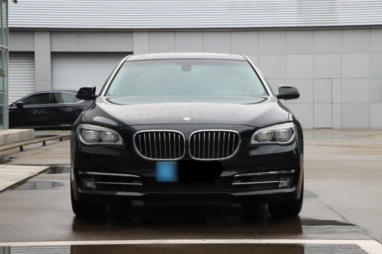 Used BMW 7 Series 2013 740Li Leading Model Exterior 1