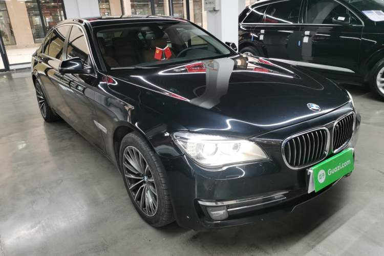 Used BMW 7 Series 2013 730Li Leading Model Exterior 2