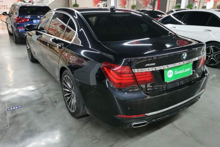 Used BMW 7 Series 2013 730Li Leading Model Exterior 3