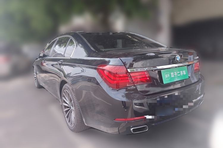 Used BMW 7 Series 2013 740Li Leading Model Exterior 3