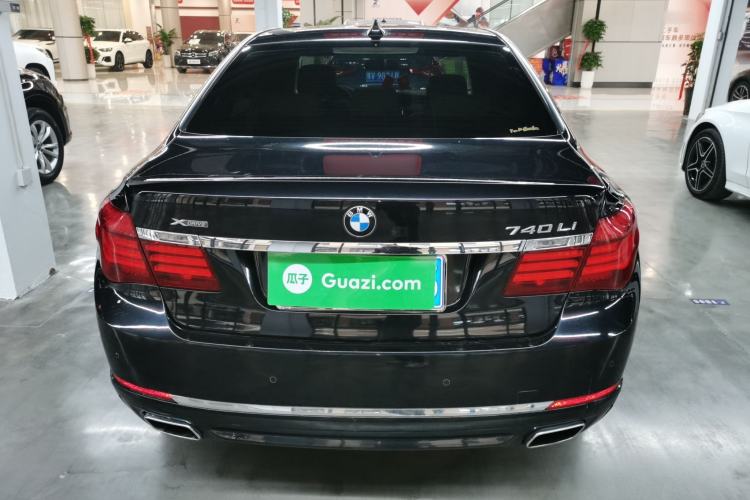 Used BMW 7 Series 2013 730Li Leading Model Exterior 4