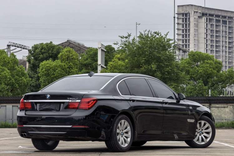 Used BMW 7 Series 2013 730Li Leading Model Exterior 6