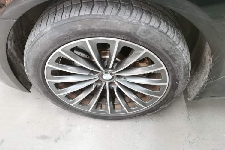 Used BMW 7 Series 2013 730Li Leading Model Exterior 7