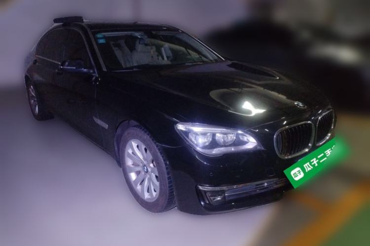 Used BMW 7 Series 2013 740Li Luxury Model Front Right 45 Deg