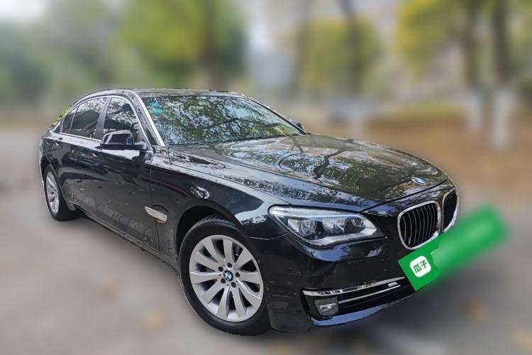 Used BMW 7 Series 2013 740Li Luxury Model Front Right 45 Deg