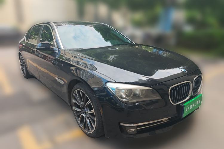 Used BMW 7 Series 2013 740Li xDrive Front Right 45 Deg