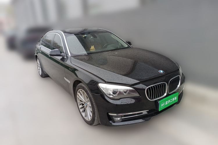 Used BMW 7 Series 2013 740Li Leading Model Front Right 45 Deg
