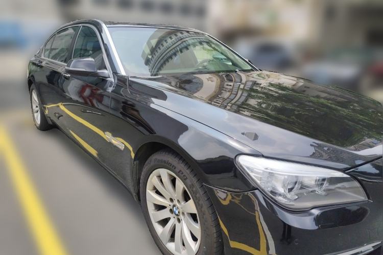 Used BMW 7 Series 2013 730Li Leading Model Front Right 45 Deg