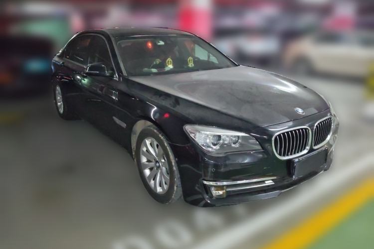 Used BMW 7 Series 2013 730Li Luxury Model Front Right 45 Deg