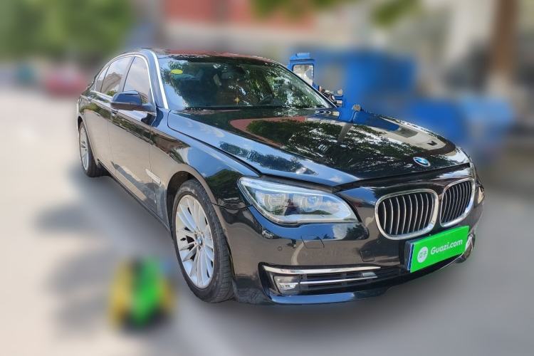 Used BMW 7 Series 2013 740Li Leading Model Front Right 45 Deg