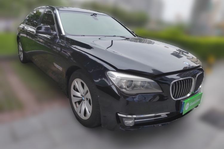 Used BMW 7 Series 2013 730Li Luxury Model Front Right 45 Deg