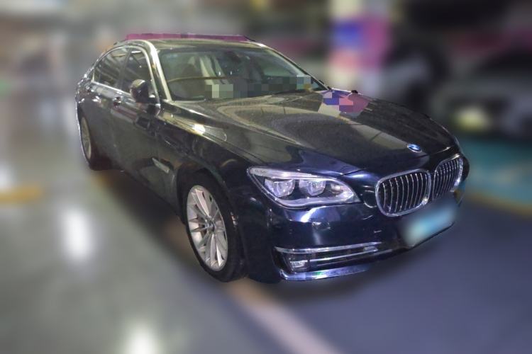 Used BMW 7 Series 2013 740Li Luxury Model Front Right 45 Deg