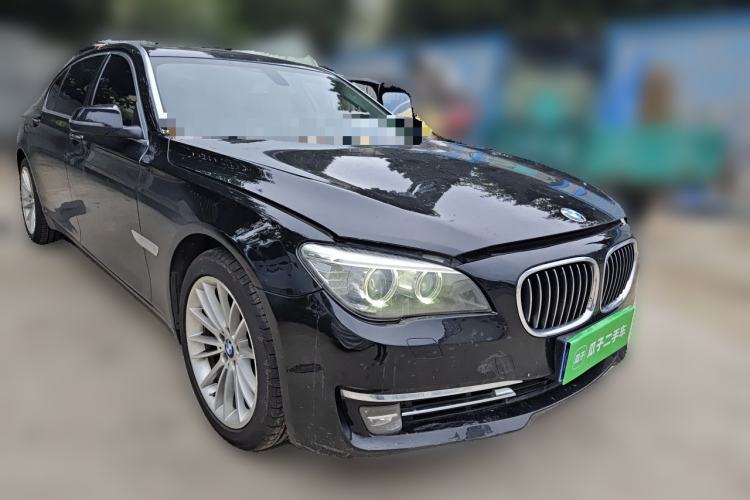 Used BMW 7 Series 2013 740Li xDrive Front Right 45 Deg