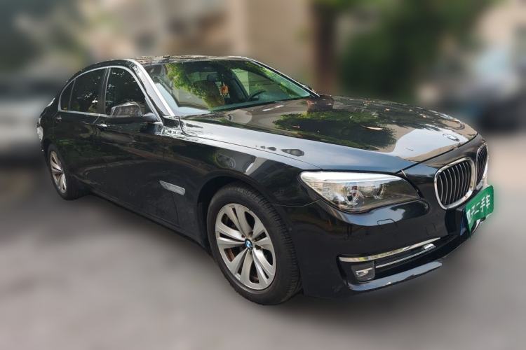 Used BMW 7 Series 2013 730Li Luxury Model Front Right 45 Deg