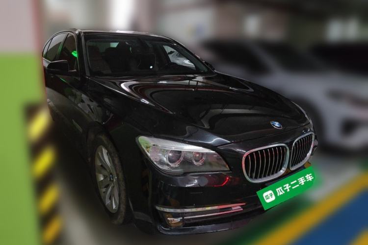 Used BMW 7 Series 2013 730Li Luxury Model Front Right 45 Deg