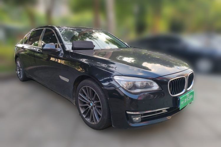 Used BMW 7 Series 2013 740Li Luxury Model Front Right 45 Deg