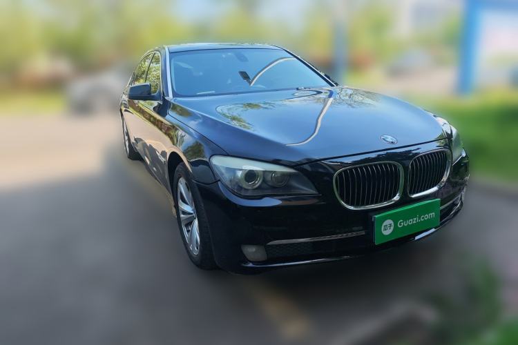 Used BMW 7 Series 2013 730Li Luxury Model Front Right 45 Deg