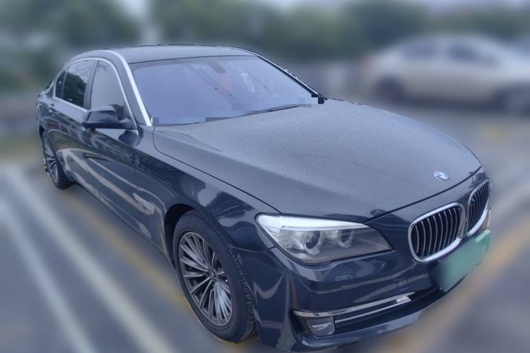 Used BMW 7 Series 2013 730Li Luxury Model Front Right 45 Deg