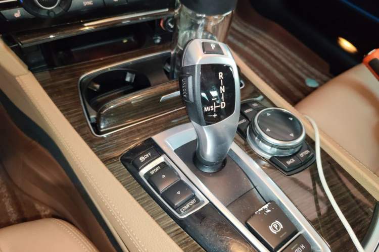 Used BMW 7 Series 2013 730Li Leading Model Gear Lever