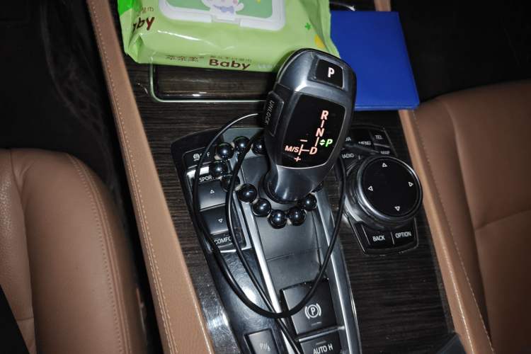 Used BMW 7 Series 2013 730Li Leading Model Gear Lever