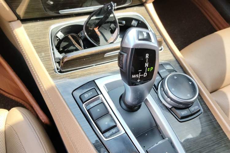 Used BMW 7 Series 2013 730Li Leading Model Gear Lever