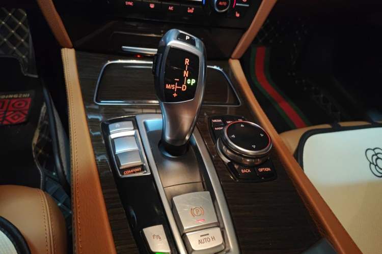 Used BMW 7 Series 2013 730Li Leading Model Gear Lever