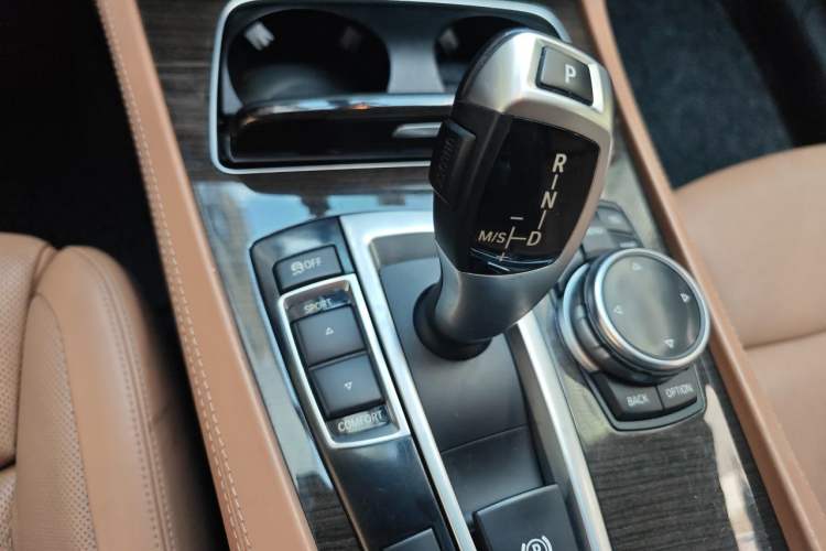 Used BMW 7 Series 2013 740Li Luxury Model Gear Lever