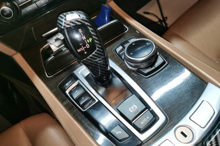 Used BMW 7 Series 2013 730Li Leading Model Gear Lever