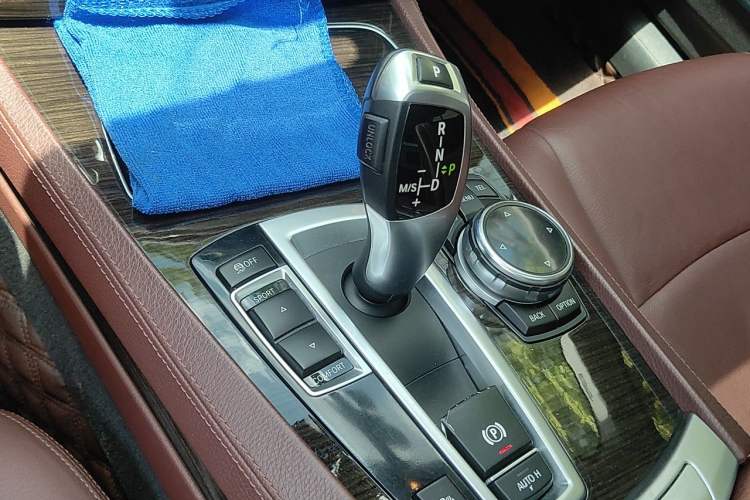 Used BMW 7 Series 2013 730Li Leading Model Gear Lever