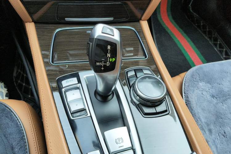 Used BMW 7 Series 2013 730Li Leading Model Gear Lever