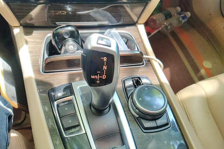 Used BMW 7 Series 2013 730Li Leading Model Gear Lever