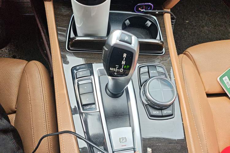 Used BMW 7 Series 2013 740Li Leading Model Gear Lever