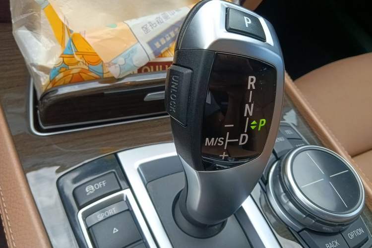 Used BMW 7 Series 2013 730Li Leading Model Gear Lever