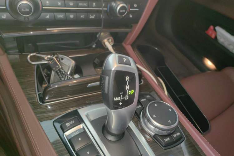 Used BMW 7 Series 2013 740Li Leading Model Gear Lever