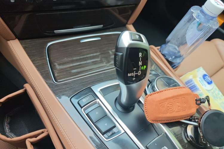 Used BMW 7 Series 2013 730Li Luxury Model Gear Lever