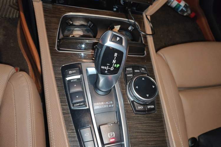 Used BMW 7 Series 2013 730Li Luxury Model Gear Lever