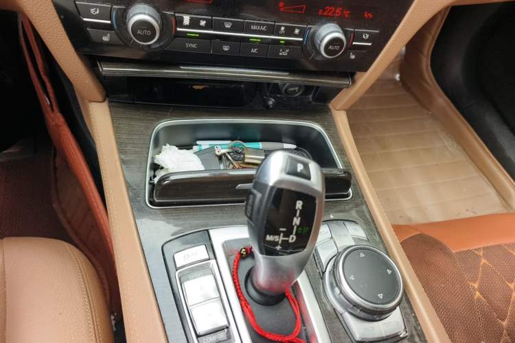 Used BMW 7 Series 2013 730Li Leading Model Gear Lever