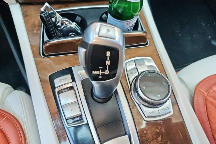 Used BMW 7 Series 2013 740Li Luxury Model Gear Lever