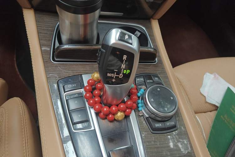 Used BMW 7 Series 2013 740Li Leading Model Gear Lever