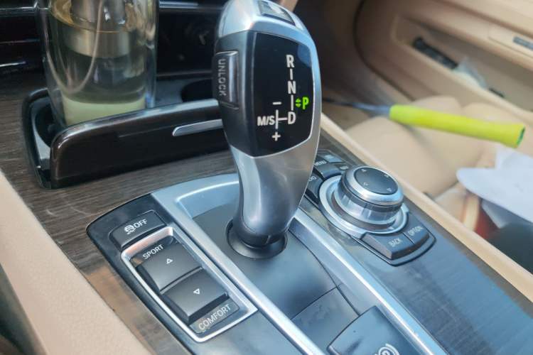 Used BMW 7 Series 2013 730Li Luxury Model Gear Lever