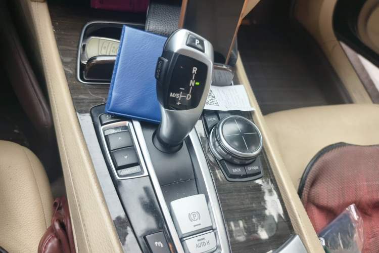 Used BMW 7 Series 2013 730Li Leading Model Gear Lever