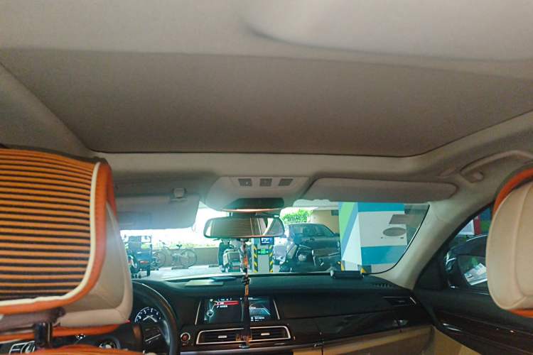 Used BMW 7 Series 2013 740Li Leading Model Headliner