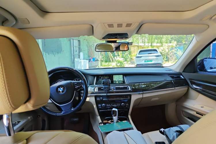 Used BMW 7 Series 2013 730Li Leading Model Headliner