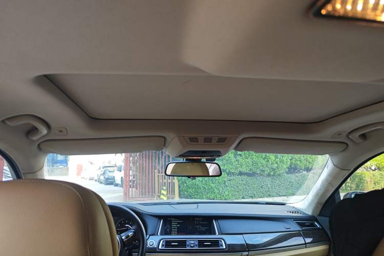 Used BMW 7 Series 2013 730Li Luxury Model Headliner