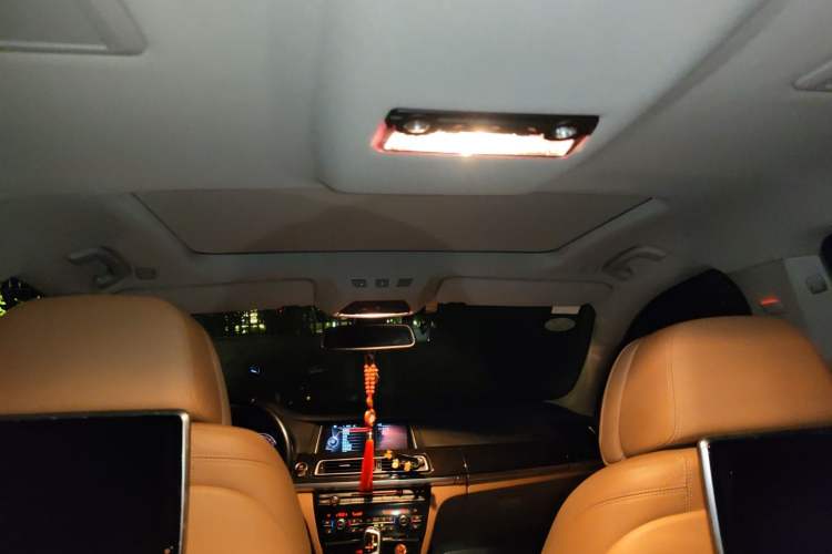 Used BMW 7 Series 2013 740Li Luxury Model Headliner