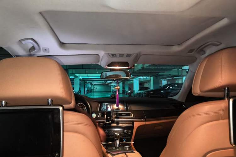 Used BMW 7 Series 2013 740Li Luxury Model Headliner
