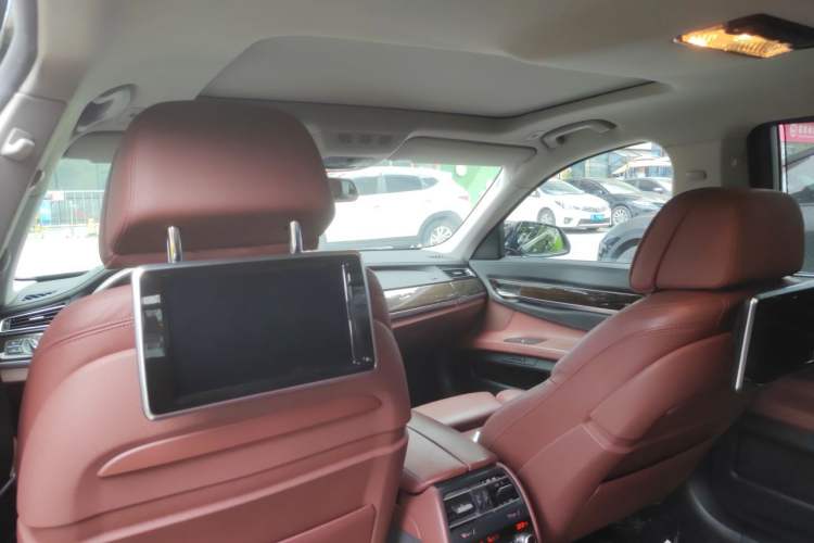 Used BMW 7 Series 2013 730Li Luxury Model Headliner