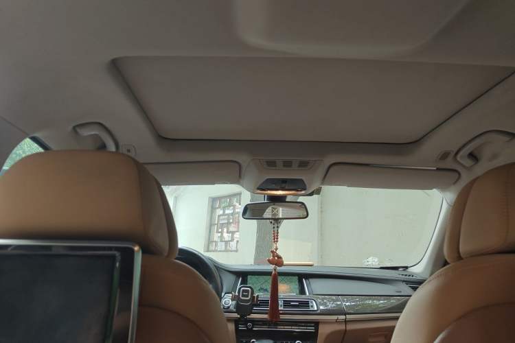 Used BMW 7 Series 2013 740Li Leading Model Headliner
