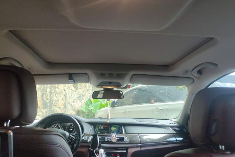Used BMW 7 Series 2013 730Li Leading Model Headliner